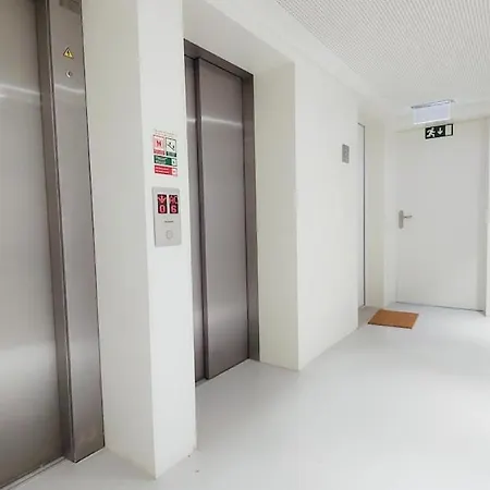 Amazing Stylish W Ac Balcony Elevator Апартаменты Лиссабон