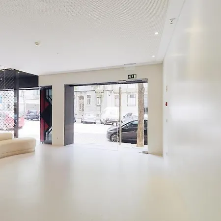 Amazing Stylish W Ac Balcony Elevator Лиссабон