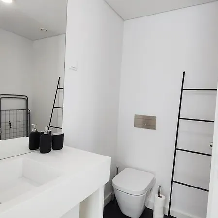 Amazing Stylish W Ac Balcony Elevator Apartamento *